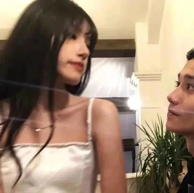 情侣头像，酷酷又拽微信，情侣头像，酷酷又拽（很酷的真人情侣头像）