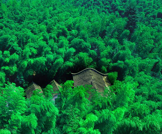 现在去哪里旅游最合适，暑假去哪里旅游最好（国内旅游目的地全国旅游各季节适宜时间表）