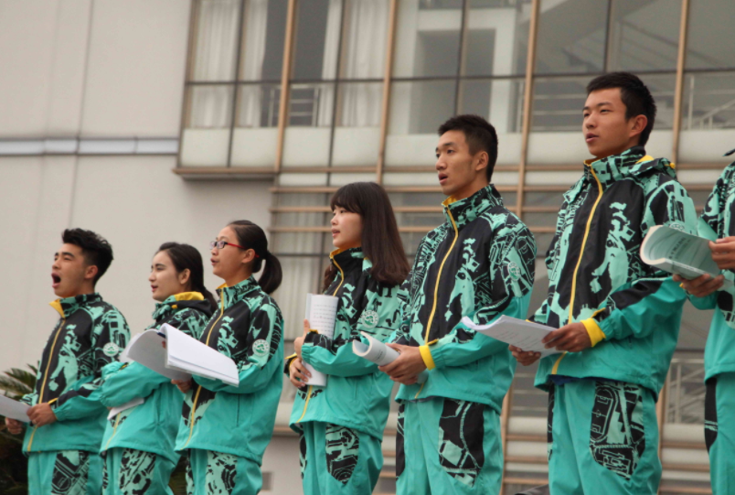 那个学校的校服最好看（深圳校服喜提）