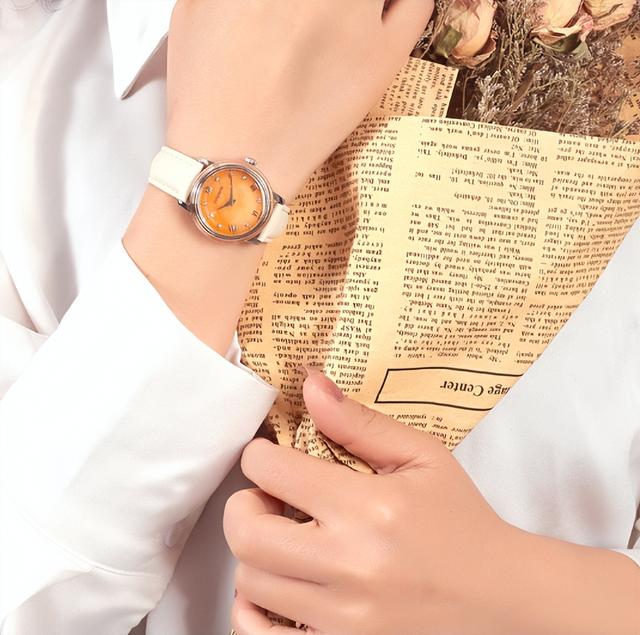 如何正确戴手表，手表应该怎么戴（：手表戴左手还是右手）