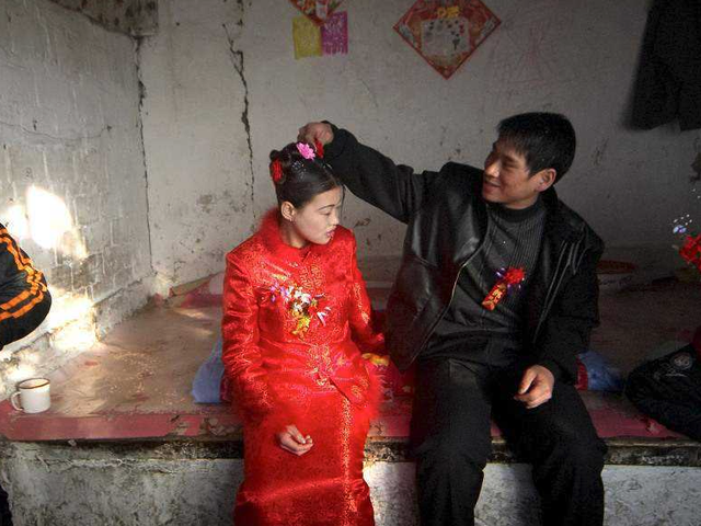 正月结婚好不好，2022正月初四办喜事好不好（老祖宗：腊月娶人财两旺）