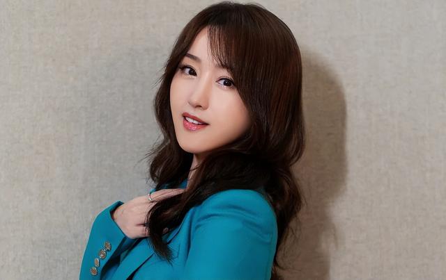 女歌手排行榜100名，女歌手排行榜（颜值与唱功哪个更重要）