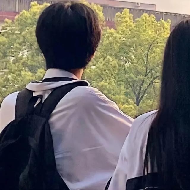 是心动啊?（怦然心动情头），微信头像，是心动啊?（怦然心动情头）（情侣头像丨情侣头像 怦然心动）