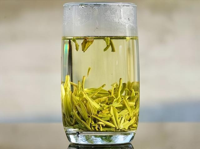 陕南绿茶冲泡方法，绿茶茶汤怎么泡（冲泡绿茶最忌先放茶叶再倒水）