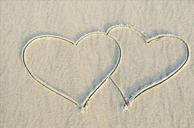 逆否命题的例子，逆否命题的例子十个（“我爱你”的逆否命题是什么）