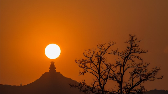 五位古代帝王的神话故事，帝王故事属于哪种类型的书（北京故宫是哪个皇帝建造）