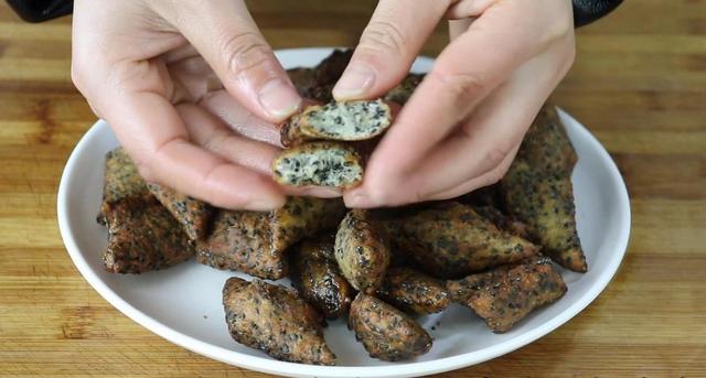 女人吃猪肝有什么好处，猪肝一周吃几次补血（多吃“4红3黑2绿”）