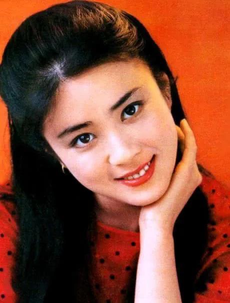 撒贝宁是什么民族，撒贝宁的准确身高是多少阿（回族明星更有魅力）