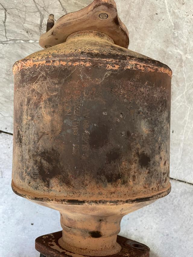 老金是什么黄金啊，老金是不是黄金（二手车的三元催化）