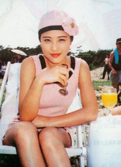 周海媚：历经8段揪心恋情，不恋爱不结婚，对男人彻底失望