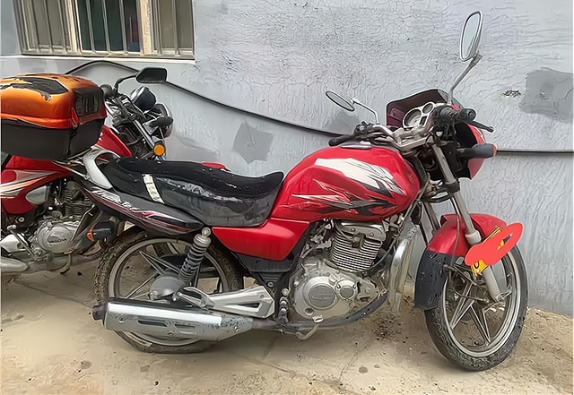 铝有5元一斤吗,废品铝多少钱一斤(农村高价回收旧摩托车)