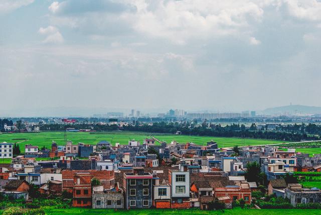 七八月份去哪里旅游比较好，七八月适合带孩子去哪里旅游（8月的旅行清单来了）