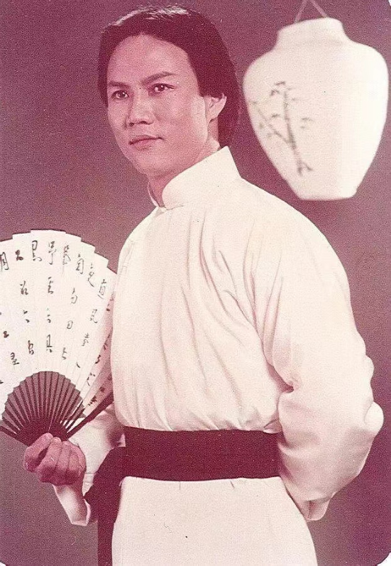 逃学威龙演员表,逃学威龙演员表介绍(演员今昔对比:有人皈依佛门)
