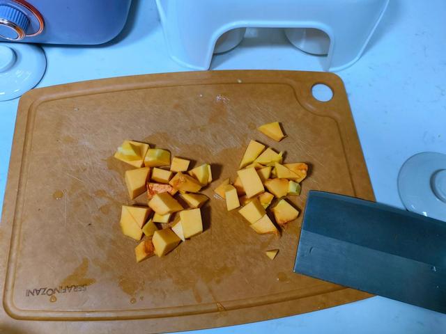 烤肠空气炸锅烤多长时间，用空气炸锅烤肠烤多长时间（轻松搞定一大桌）