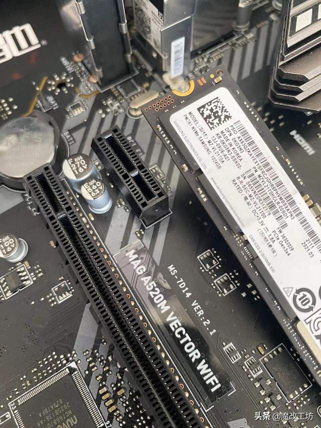 带wifi的主板，带wifi的主板如何使用（520蓝牙WIFI主板配AMD锐龙PRO处理器跑分16万）