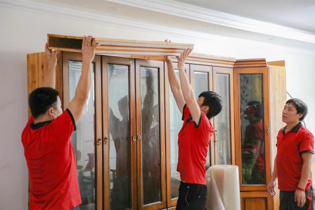 邮政邮费价格表每公斤，中国邮政邮寄东西的邮费标准（2022搬家公司价格表来啦）