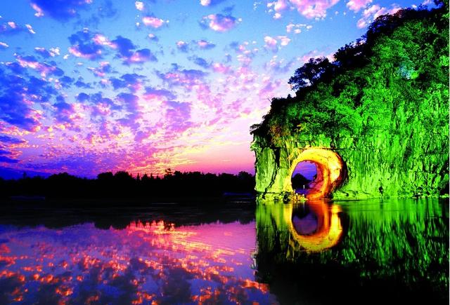 广西有哪些景点值得去，广西有哪些景点值得去看（快把广西这些游玩不累、老少皆宜的山湖美景安排上~）