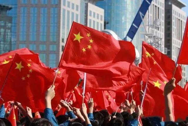 黄沙百战穿金甲全诗，黄沙百战穿金甲全诗文（经典诗词丨黄沙百战穿金甲）