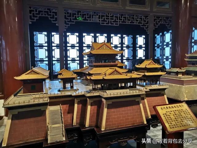 湖北旅游景点和路线推荐，湖北省内的旅游景点推荐（湖北必玩的十大景区）