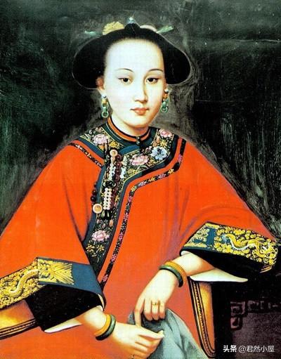 乾隆的香妃是哪个民族的，乾隆的香妃是哪个民族的人（《还珠格格》里的含香明明是维族的）