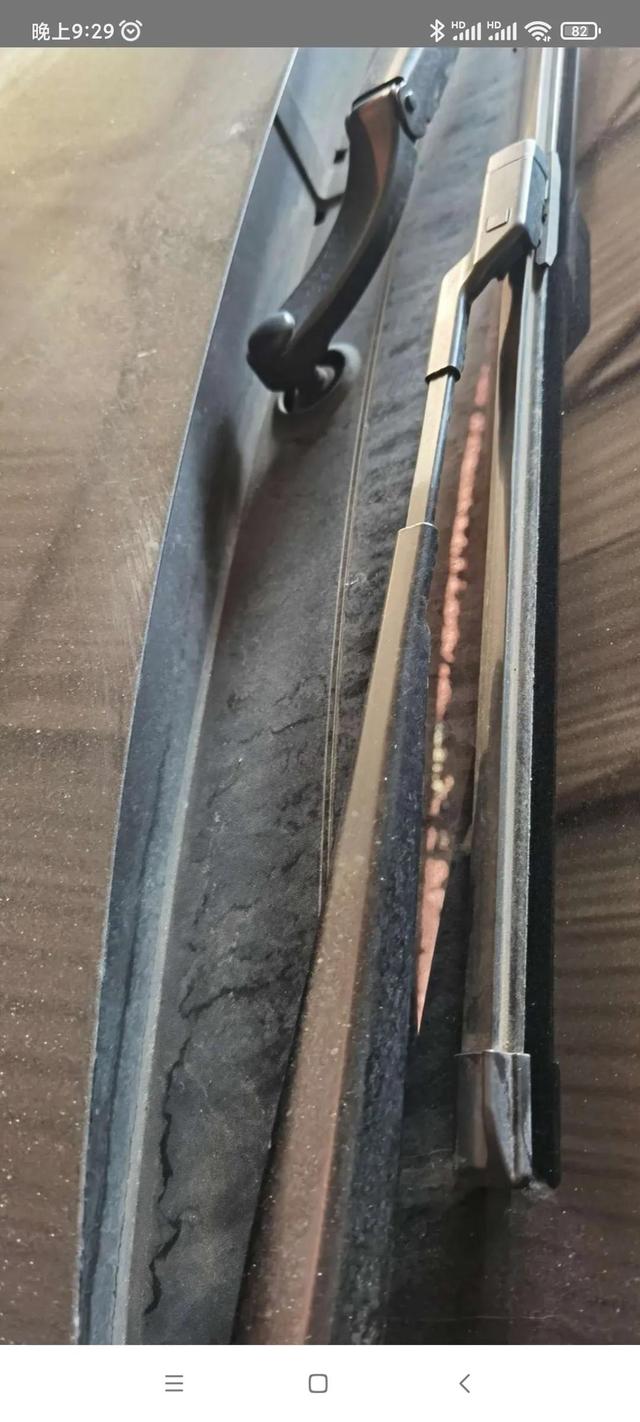 玻璃水的用途，汽车玻璃水（玻璃水如何制作）