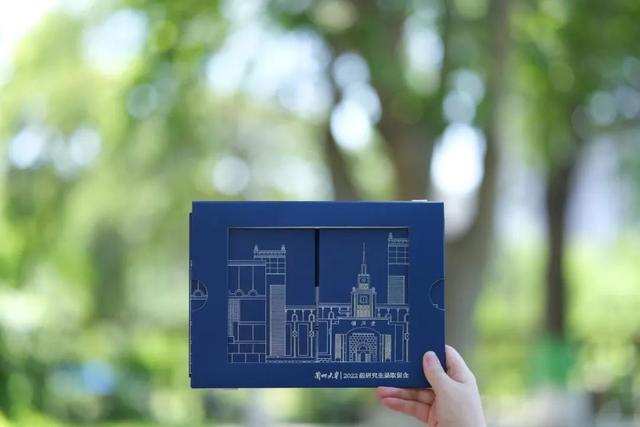 中国邮政物流查询，如何查询中国邮政物流编号（这些心意满满的录取通知书）