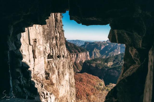 举起手来拍摄地，举起手来拍摄地郭亮村介绍（悬崖上有隐秘古村）