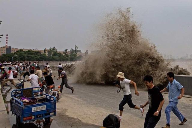 钱塘是指今天的什么地方，钱塘自古繁华的钱塘指哪里（见证天下第一奇观；现场观潮人山人海）