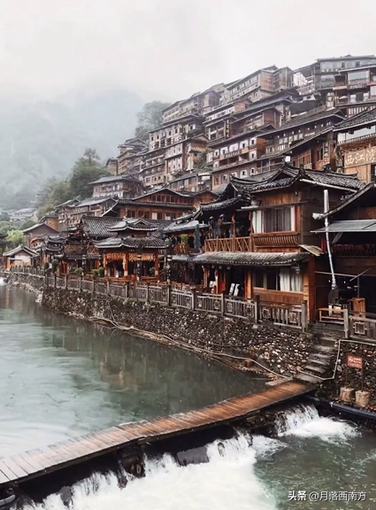 贵州千户苗寨旅游攻略，贵州旅游西江千户苗寨游玩攻略（想去西江千户苗寨）