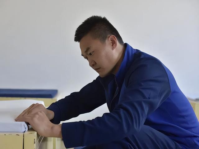 宝藏男孩是什么意思，我的宝藏男孩是什么意思（实习消防员里的“宝藏男孩”）