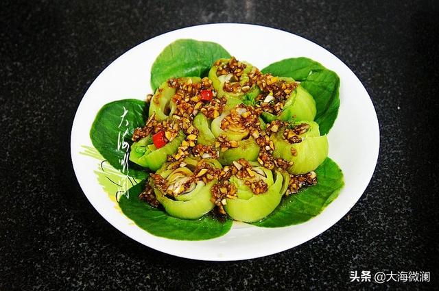 白灼小油菜最正宗的做法，白灼油菜窍门（春天女人多吃这菜）