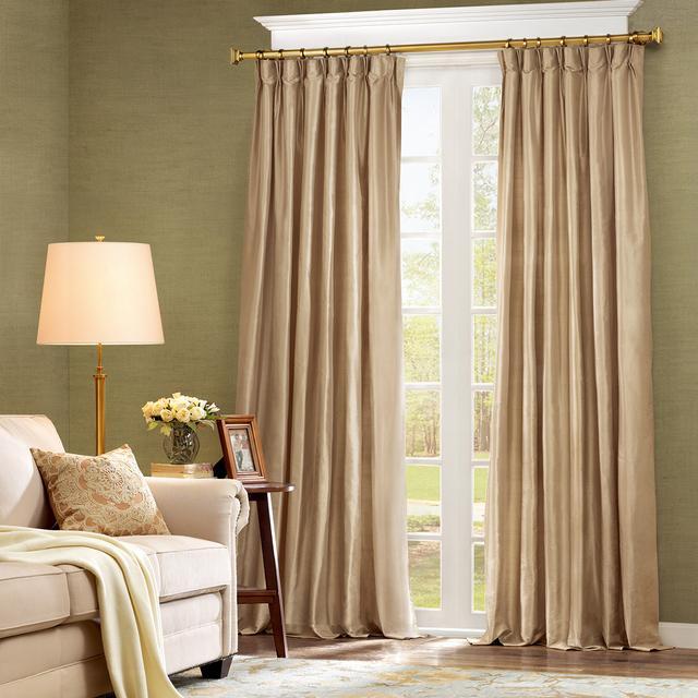 窗帘用什么材质的布料高贵，什么材质的窗帘显得高档（看哪一种适合你家）
