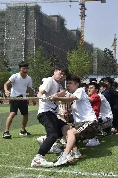 快乐星球第三部的简介，快乐星球第三部片尾（在文传什么是快乐星球）