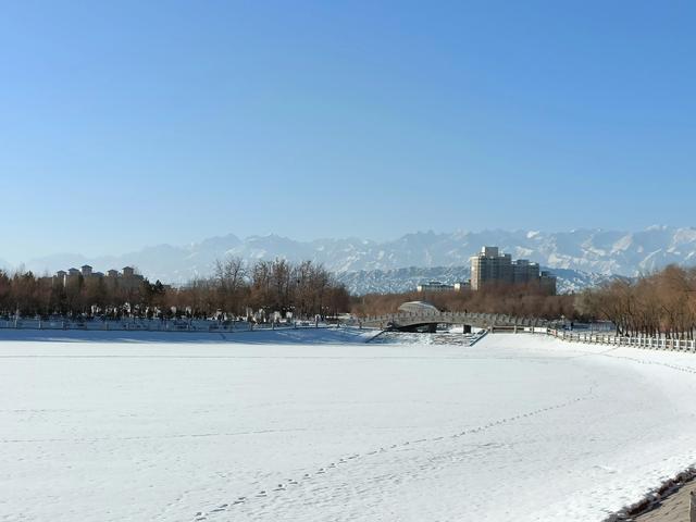 微信圈人生四十岁感言，四十岁人生感悟一句话（40岁的人生感悟）