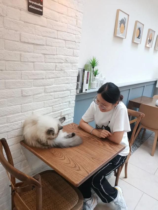 厦门宽厚里步行街的著名小吃，种草好久的厦门宽厚里美食店