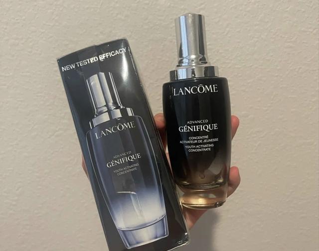 雅诗兰黛小棕瓶成分，雅诗兰黛小棕瓶成分是什么（SK2小灯泡、雅诗兰黛小棕瓶和兰蔻小黑瓶怎么选）