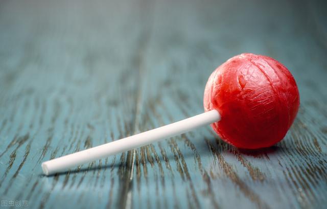 2,全球最硬的5种食物,有的被用来当防身武器,最后一种居然是颗糖