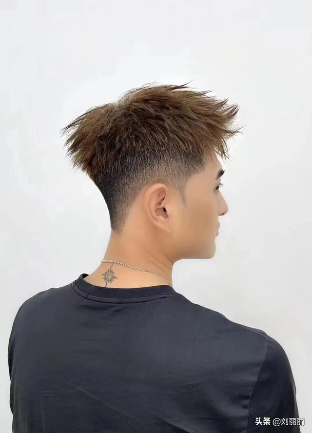 男生染发颜色大全(男生染发颜色大全2021图片)