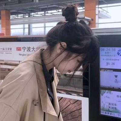 高冷女神图，微信头像，高冷女神图（高冷可爱女生头像图片）