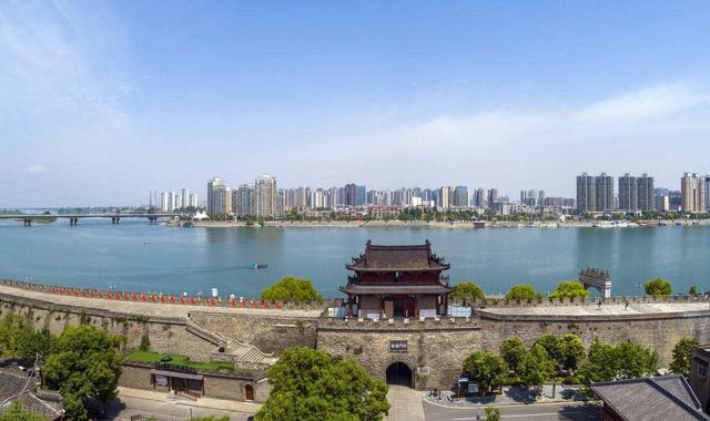 襄阳周边自驾旅游景点，襄阳旅游年卡（湖北襄阳不可错过的八大景点）