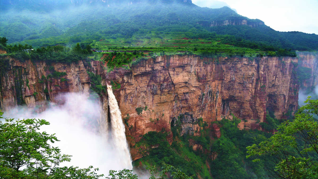 河南宝泉旅游度假区，宝泉在河南什么地方（这个景区为啥这么火）