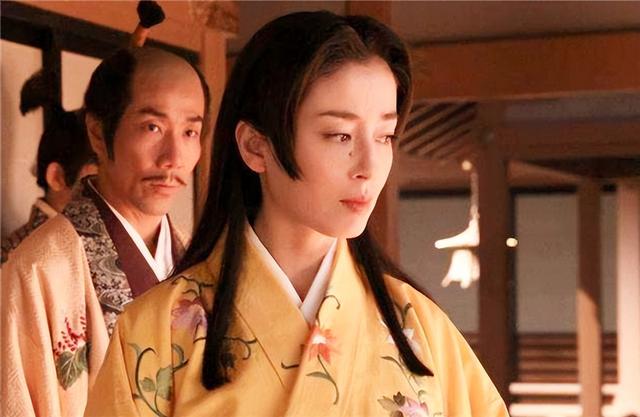 日本名字的由来，日本为什么叫倭国（译成中文后都像在骂自己）