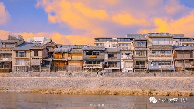 简单而走心的图片，简短走心的文字背景图 背景图‖我只是想追上曾经那个被寄予厚望的自己（过着平凡的一生/100句写作励志素材）