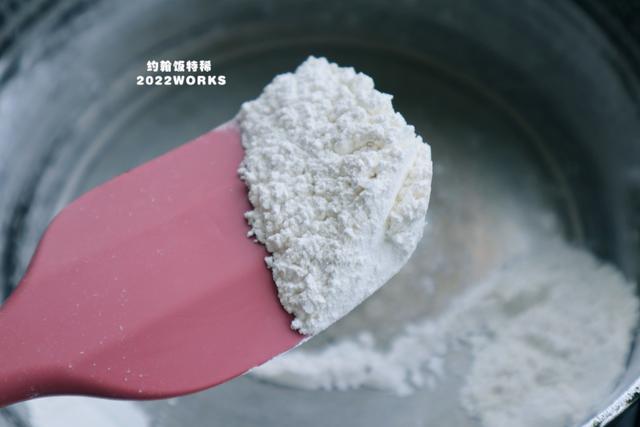 自己做蛋糕怎么做，蛋糕-自己在家做蛋糕（蛋糕店10块钱一个的“雪媚娘”）