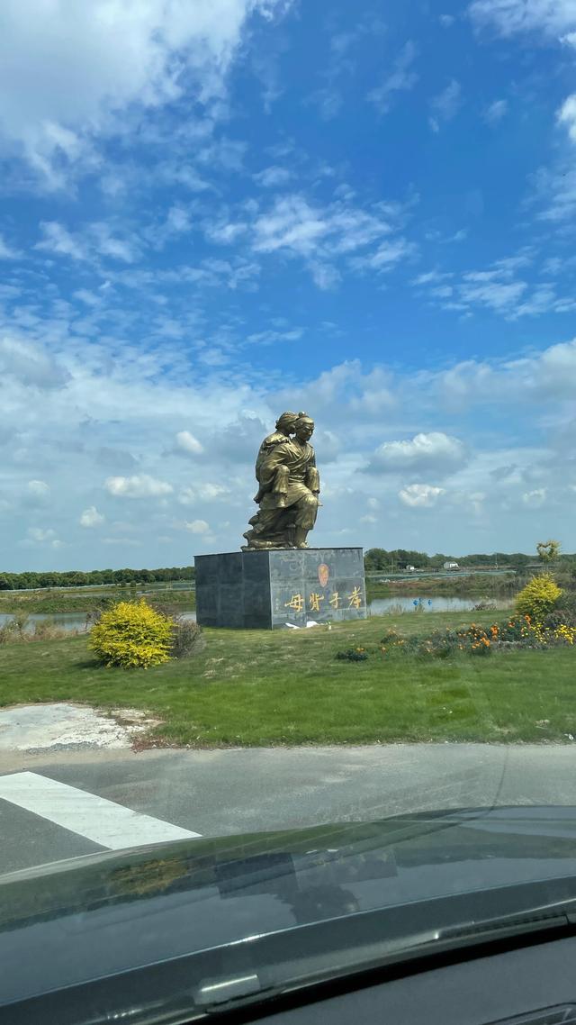 上海到青岛多远，上海到青岛的路程（上海青岛往返1400公里全程无高速沿途城市蜻蜓点水游）