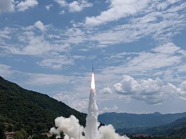 两天两发！西昌卫星发射中心拼出中国速度