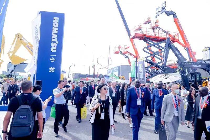 北京 工程机械 北京振冲工程机械取得一种具有中通下出料的振冲设备专利，提高了造孔的质量和效率