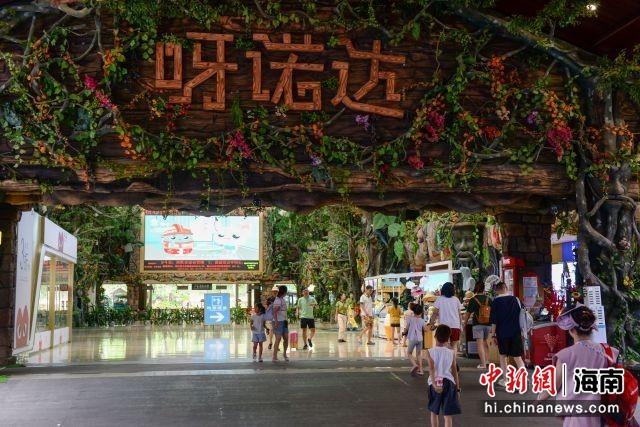 暑期海南保亭热带雨林游受青睐