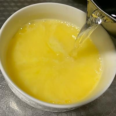 如何做南瓜鸡蛋羹，鸡蛋南瓜羹的做法窍门（这道贝贝南瓜蒸鸡蛋）