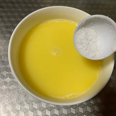 如何做南瓜鸡蛋羹，鸡蛋南瓜羹的做法窍门（这道贝贝南瓜蒸鸡蛋）